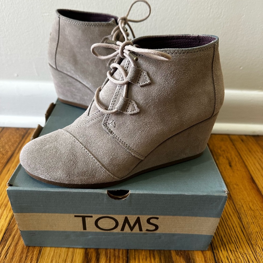 TOMS Women's Gray Wedge Booties